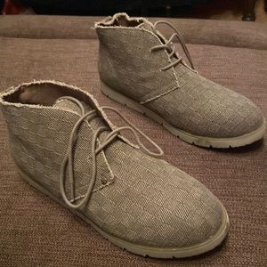 BearPaw Cher chukka boot shoe